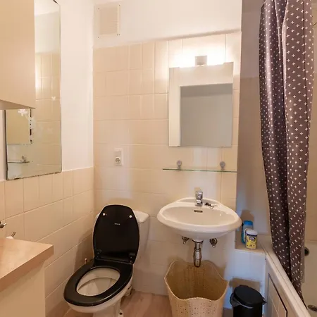 Cozy Duplex, Ps5, Train Station Within Walking Distance & Marina Blankenberge